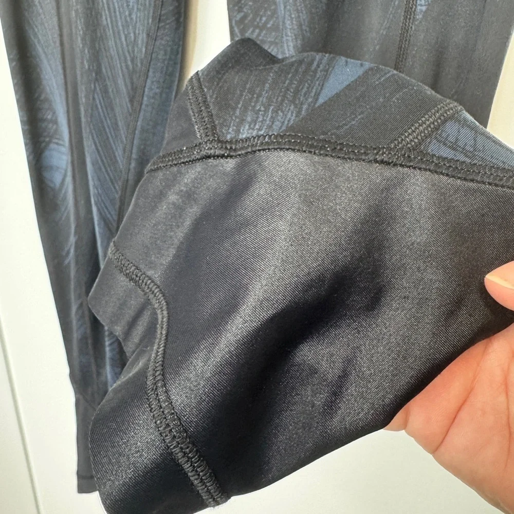 Lululemon Pace Queen Leggings Navy - Picture 10 of 13